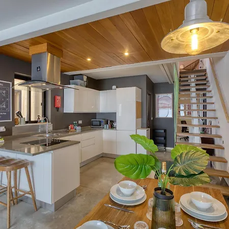 Апартаменты Contemporary Duplex By The *