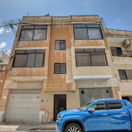 Contemporary Duplex By The Bahar ic-Caghaq